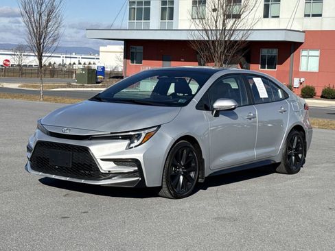 Used 2024 Toyota Corolla XSE image 27