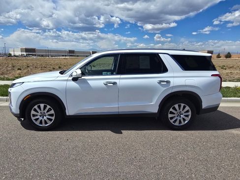 Used 2025 Hyundai Palisade SEL image 2