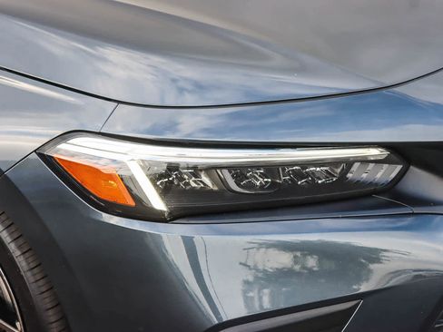 Used 2022 Honda Civic Sport Touring image 7