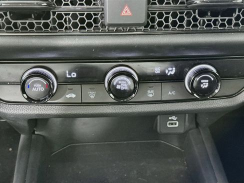 Used 2023 Honda HR-V LX image 15