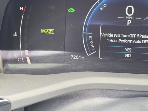 Used 2026 Toyota Camry SE w/ Convenience Package FWD image 33