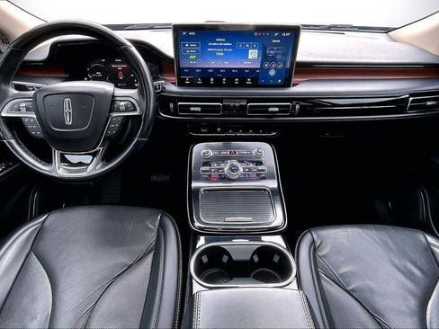 Used 2022 Lincoln Nautilus Reserve image 15