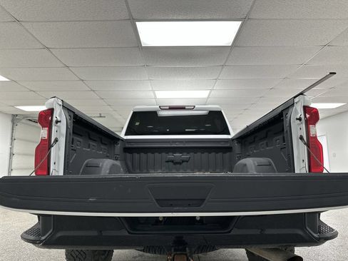 Used 2020 Chevrolet Silverado 2500 Custom w/ Custom Value Package AWD/4WD image 23