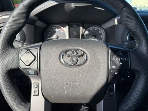 Used 2023 Toyota Tacoma TRD Off-Road AWD/4WD image 15