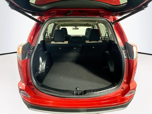 Used 2016 Toyota RAV4 XLE FWD image 29