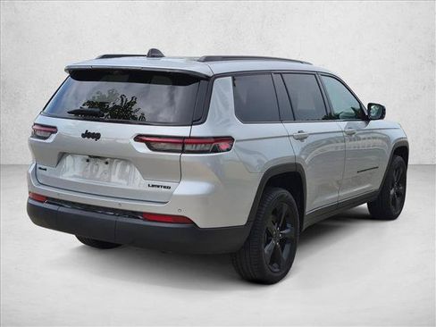 Used 2024 Jeep Grand Cherokee L Limited w/ Luxury Tech Group II AWD/4WD image 4