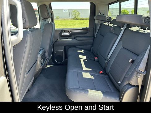 Used 2025 Chevrolet Silverado 2500 LT w/ Convenience Package AWD/4WD image 32