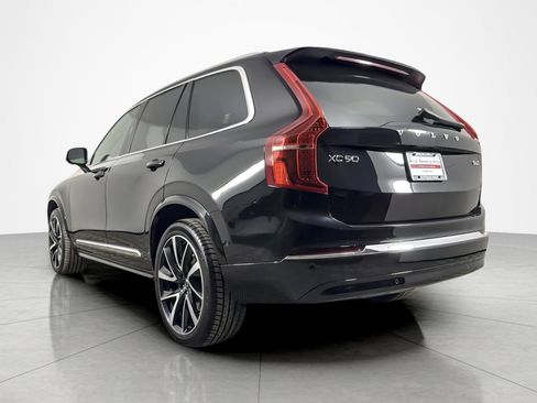 Used 2024 Volvo XC90 B6 Plus AWD/4WD image 3