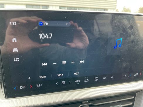 Used 2025 Ford Explorer ST-Line image 10