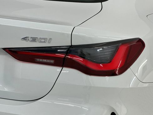 Used 2025 BMW 430i Coupe w/ Convenience Package image 12