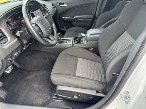 Used 2022 Dodge Charger GT w/ Blacktop Package image 5