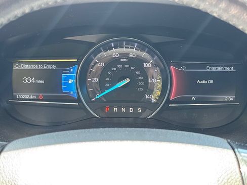 Used 2018 Ford Explorer XLT w/ Equipment Group 202A FWD image 22