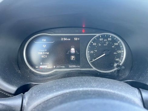 Certified 2019 Nissan Kicks SV image 17