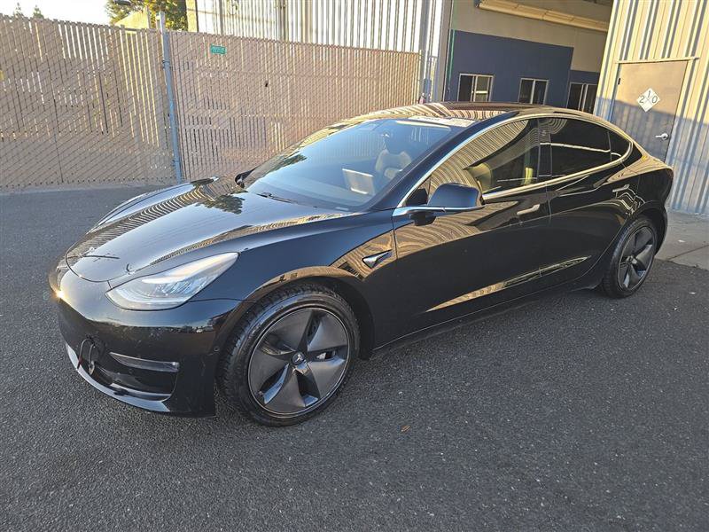 Used 2019 Tesla Model 3 Standard Range RWD image 4