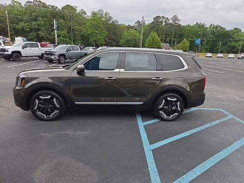 Used 2025 Kia Telluride S FWD image 30