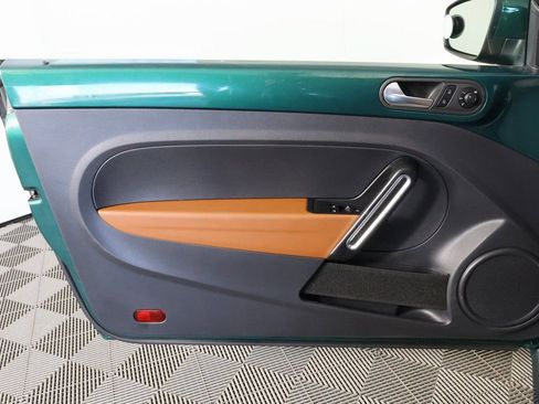 Used 2017 Volkswagen Beetle 1.8T S image 12