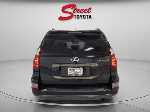 Used 2022 Lexus GX 460 w/ Black Line Special Edition AWD/4WD image 3