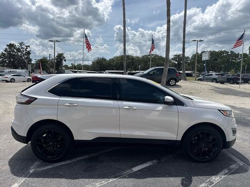 Used 2017 Ford Edge Titanium w/ Equipment Group 301A FWD image 6