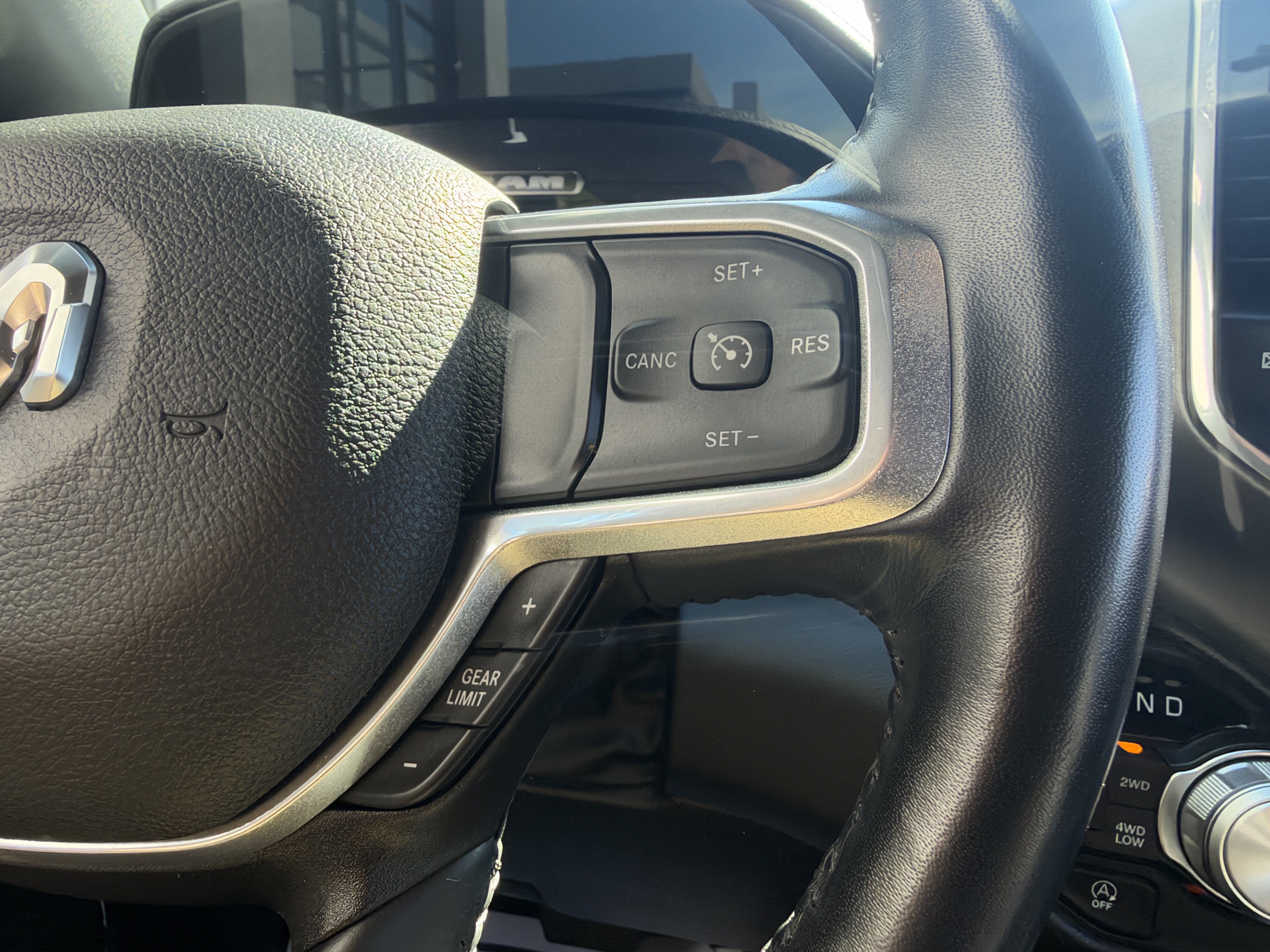 Used 2024 RAM 1500 Laramie AWD/4WD image 36