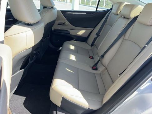Used 2020 Lexus ES 350 w/ Premium Package image 23