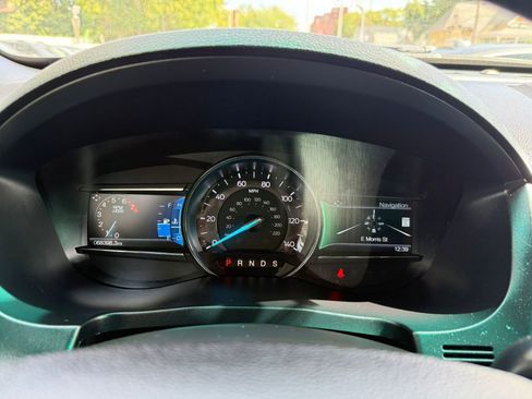 Used 2018 Ford Explorer XLT w/ Equipment Group 202A image 25