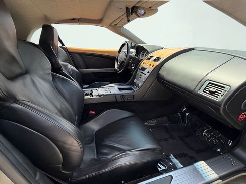 Used 2006 Aston Martin DB9 Volante RWD image 19
