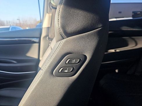 Used 2025 Genesis GV80 2.5T Standard image 15