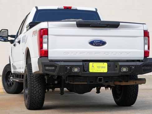 Used 2019 Ford F250 XL w/ Power Equipment Group AWD/4WD image 5