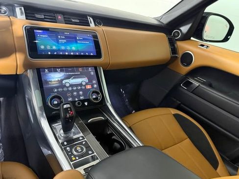 Used 2019 Land Rover Range Rover Sport Supercharged AWD/4WD image 22