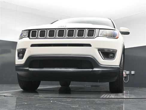 Used 2020 Jeep Compass Limited AWD/4WD image 29