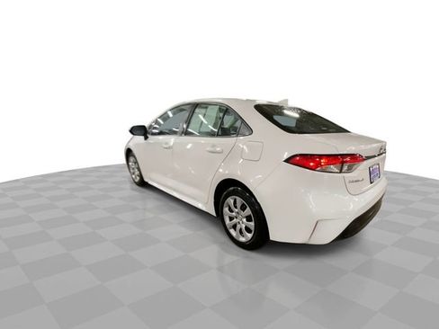 Used 2024 Toyota Corolla LE image 8