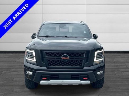 Used 2021 Nissan Titan PRO-4X w/ Pro-4x Convenience Package AWD/4WD image 8