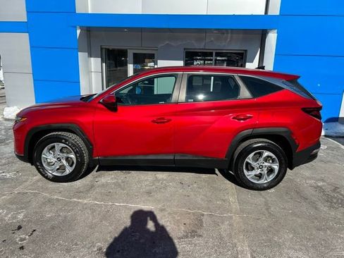 Used 2023 Hyundai Tucson SE image 4