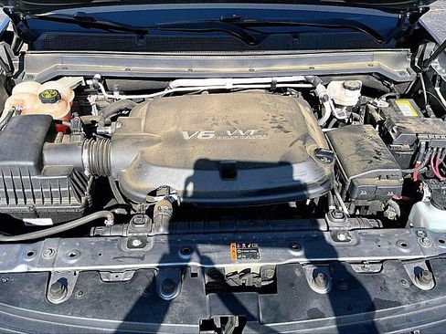 Used 2022 Chevrolet Colorado LT w/ LT Convenience Package image 10