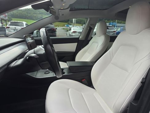 Used 2019 Tesla Model 3 Performance AWD/4WD image 18
