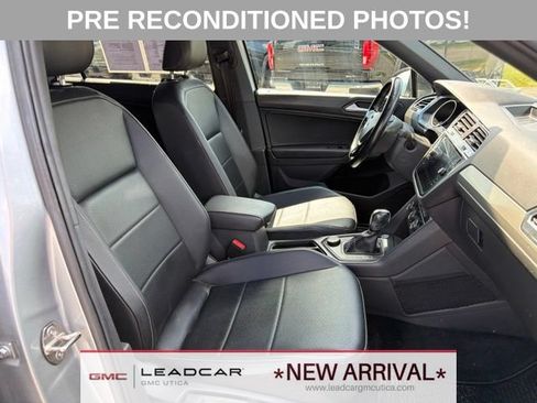Used 2021 Volkswagen Tiguan SE R-Line AWD/4WD image 11