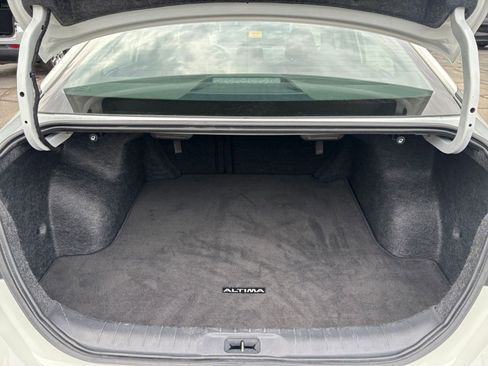 Used 2025 Nissan Altima 2.5 SV image 33