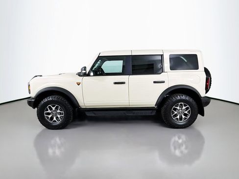 Used 2025 Ford Bronco Badlands AWD/4WD image 4