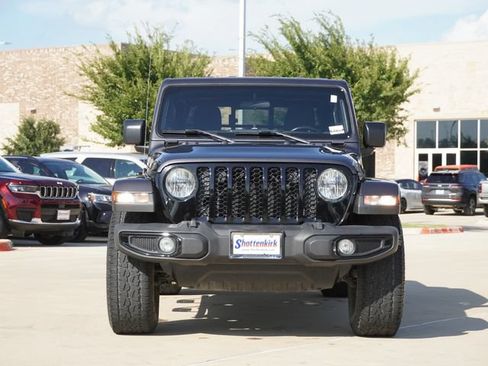 Used 2021 Jeep Gladiator Sport AWD/4WD image 2