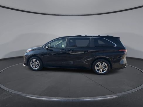 Used 2022 Toyota Sienna Platinum image 5
