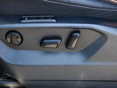 Used 2022 Volkswagen Tiguan SEL R-Line image 20