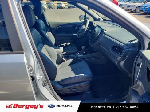 Used 2025 Subaru Forester Touring image 11