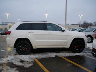 Used 2015 Jeep Grand Cherokee Altitude video 2