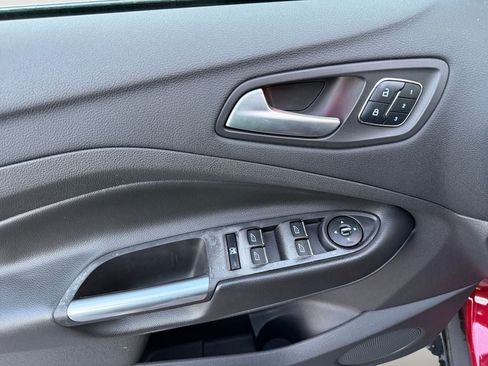 Used 2016 Ford Escape Titanium FWD image 21