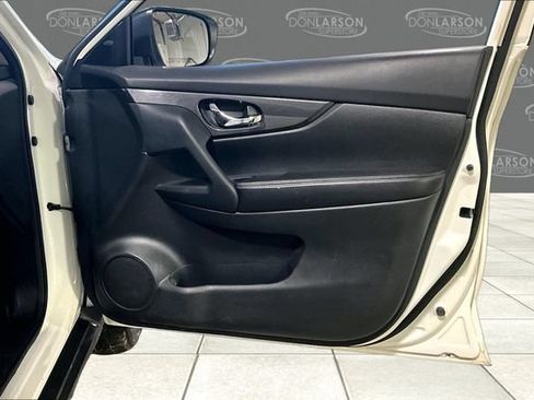 Used 2020 Nissan Rogue AWD image 12