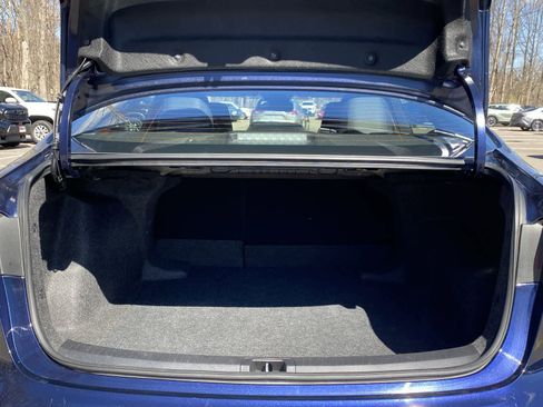 Used 2025 Toyota Corolla LE image 13