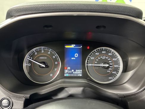 Used 2023 Subaru Crosstrek 2.5i Limited w/ Moonroof Package image 21