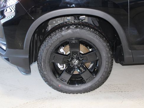 Certified 2026 Honda Ridgeline Black Edition image 6