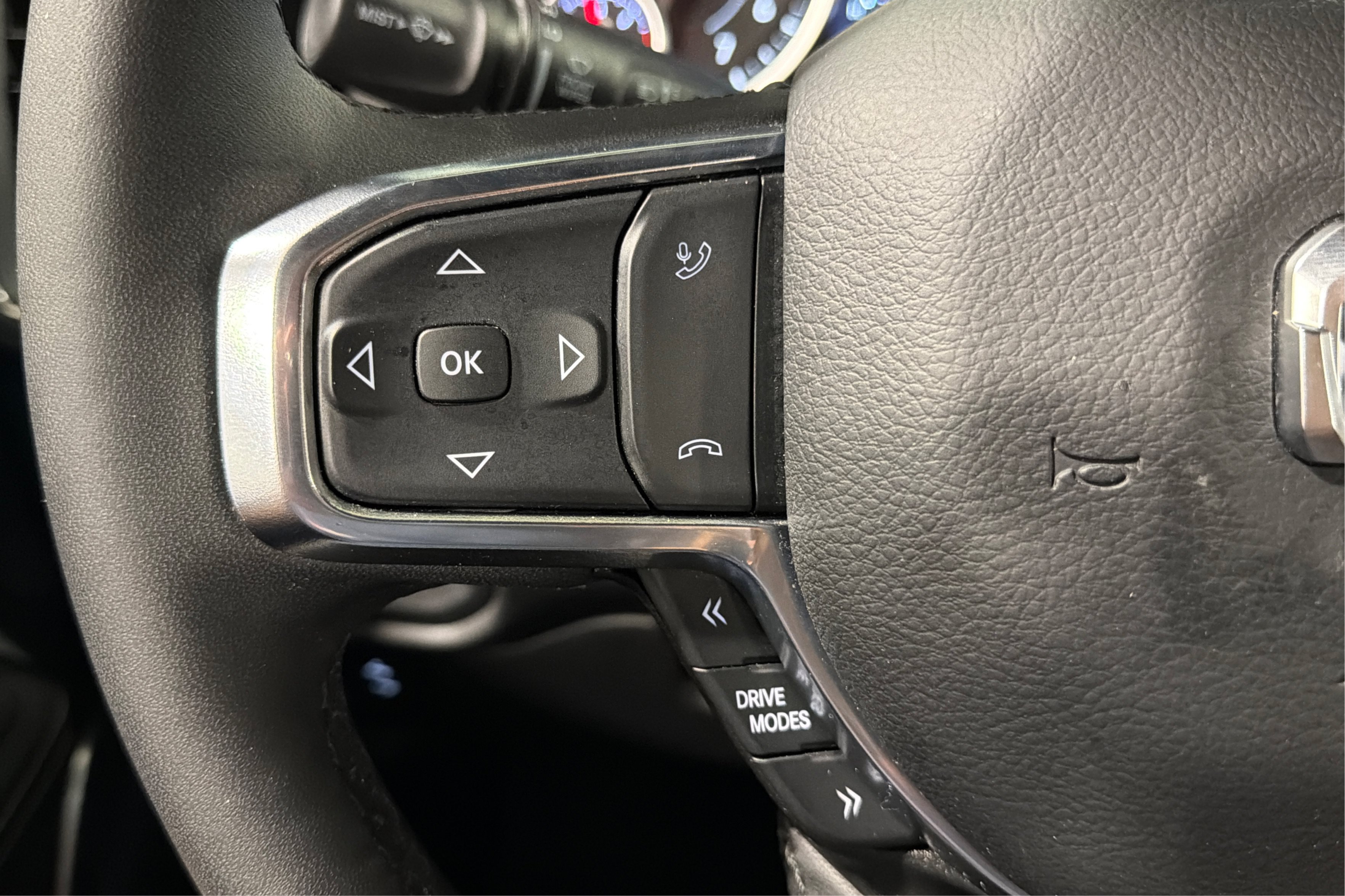 Used 2026 RAM 1500 Laramie AWD/4WD image 24