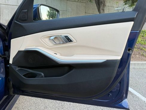 Used 2019 BMW 330i Sedan w/ Convenience Package RWD image 44